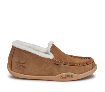 Outside profile details on the KURU Footwear LOFT Men's Slipper in Chestnut/Gum